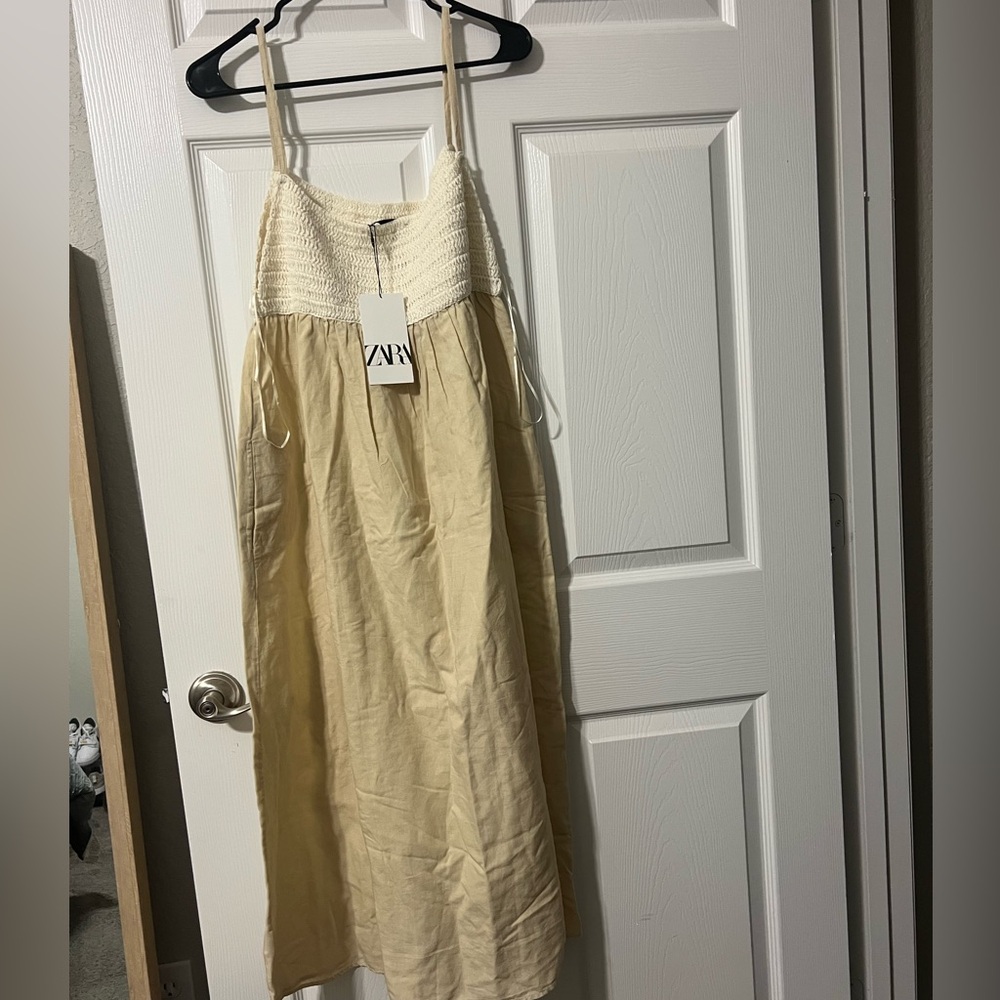 Brand new from ZARA with tag - Picture 2 of 3